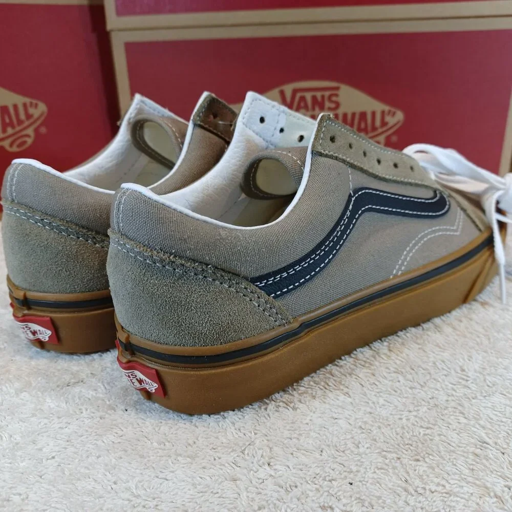 Vans Men's 6.5/Womens 8 Old Skool Gum Timber Wolf/Black VN0A5KRFA9M